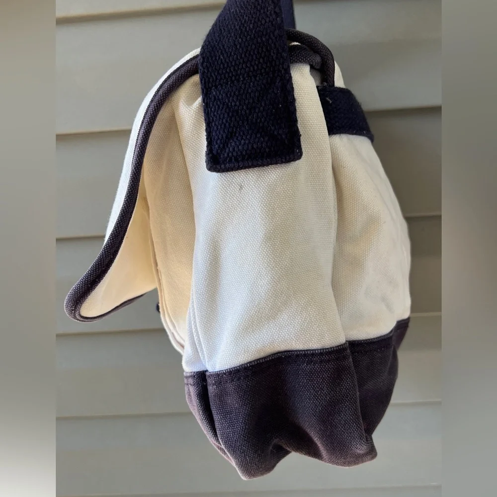 VTG- Polo Ralph Lauren canvas messenger/ shoulder bag with the embroidered logo
